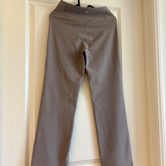 Vuori - Mid-Rise Elevation Slim Bootcut Pants Walnut Heather Size S - Picture 8 of 14